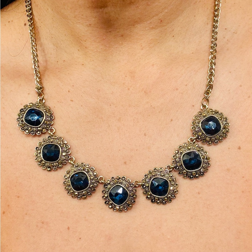Elegant Gold and Blue Statement Necklace